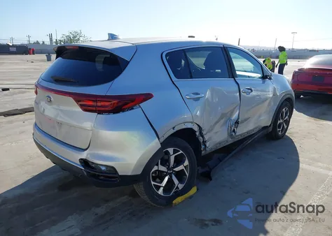 2020 Kia Sportage Lx z USA, uszkodzony, nr VIN KNDPM3AC3L7768399